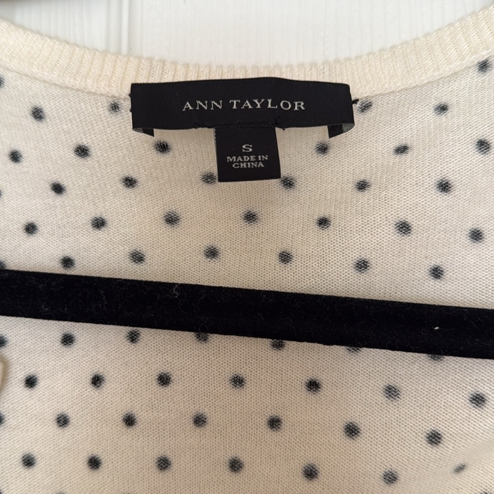 Ann Taylor open front sweather - Picture 2 of 4